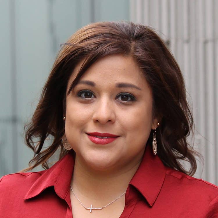 marina-arroyo-headshot - JE Dunn Construction